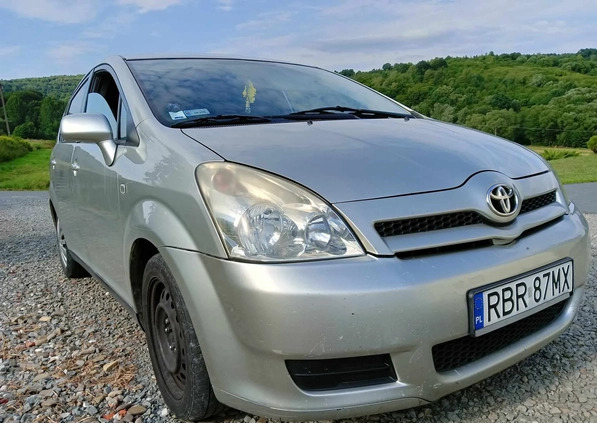 Toyota Corolla Verso cena 6900 przebieg: 370000, rok produkcji 2004 z Krzyż Wielkopolski małe 16